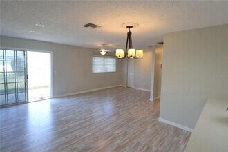 6100 Coral Way in Bradenton, FL - Building Photo - Building Photo