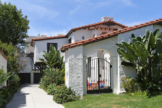 1841 Kelton Ave in Los Angeles, CA - Building Photo - Building Photo