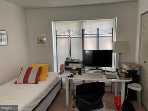 5 Chamberlin Ct in Trenton, NJ - Building Photo - Building Photo