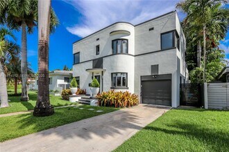 1109 NE 89th St in Miami, FL - Foto de edificio - Building Photo