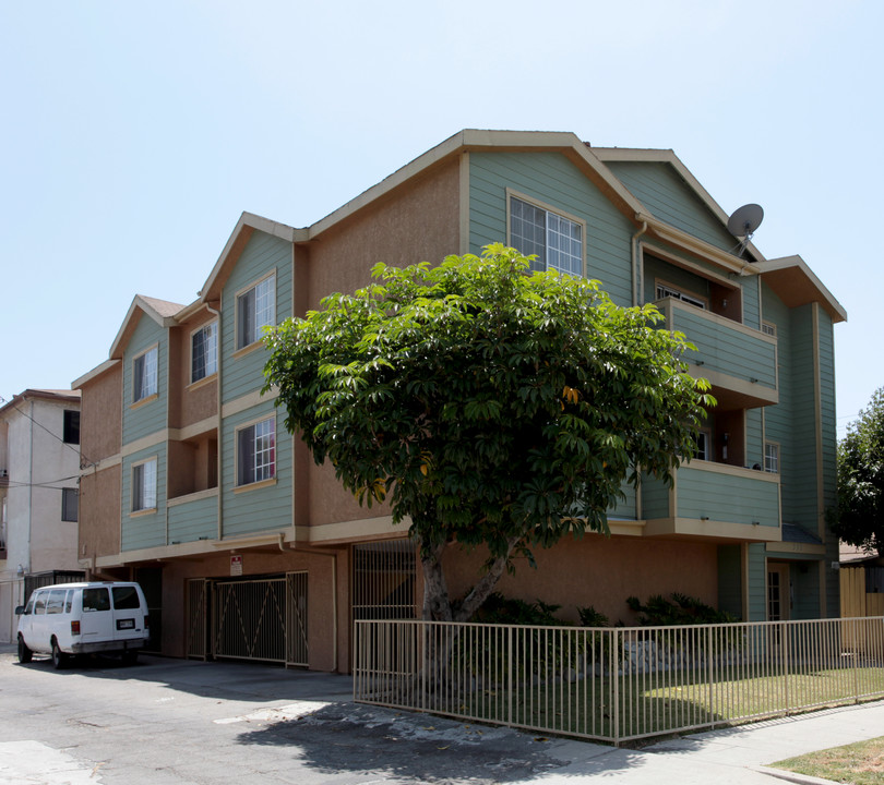 350 Tile Ave in Long Beach, CA - Building Photo