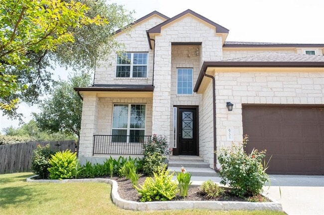 6701 Serlio Dr in Austin, TX - Building Photo - Building Photo