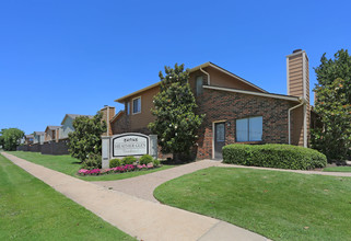 Heather Glen Townhomes Phase II in Arlington, TX - Building Photo - Building Photo