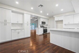 24210 Bessemer St in Los Angeles, CA - Building Photo - Building Photo