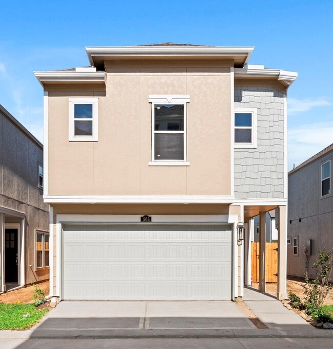 property at 1916 Huntly Chase Dr