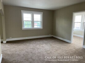 11 E 29th St in Erie, PA - Building Photo