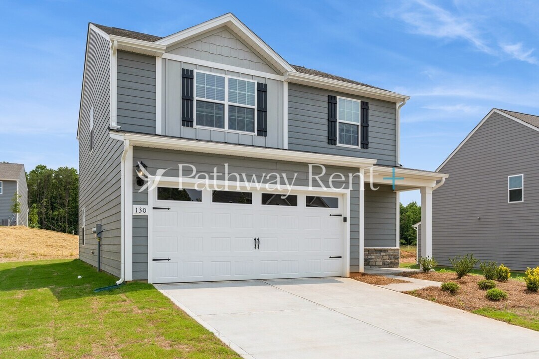 130 Wembury Ln in Troutman, NC - Foto de edificio