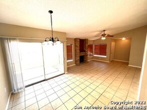 5555 Kissing Oak St in San Antonio, TX - Building Photo - Building Photo