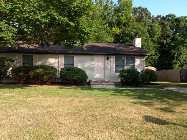 property at 314 Lake Crystalbrook Dr