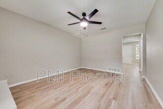 105 Wildwood Ct in Grapevine, TX - Building Photo - Building Photo