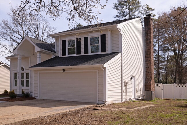 11508 Quiet Pine Ct in Charlotte, NC - Building Photo - Building Photo