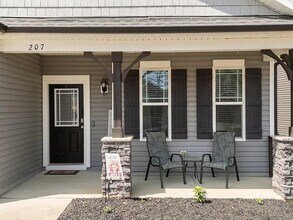 207 Balboa Pkwy in Clayton, NC - Building Photo - Building Photo