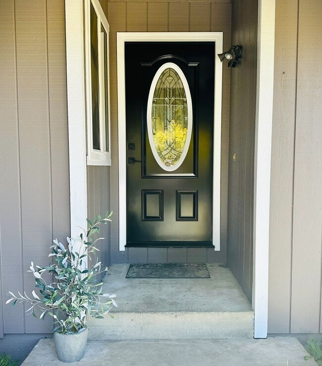 505 Funston Dr in Santa Rosa, CA - Building Photo - Building Photo