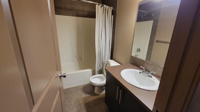 42 Pantego Link NW in Calgary, AB - Building Photo - Building Photo