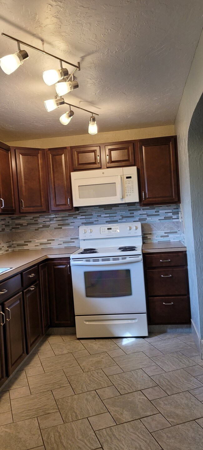 1549 Idaho Ave in Idaho Falls, ID - Building Photo - Building Photo