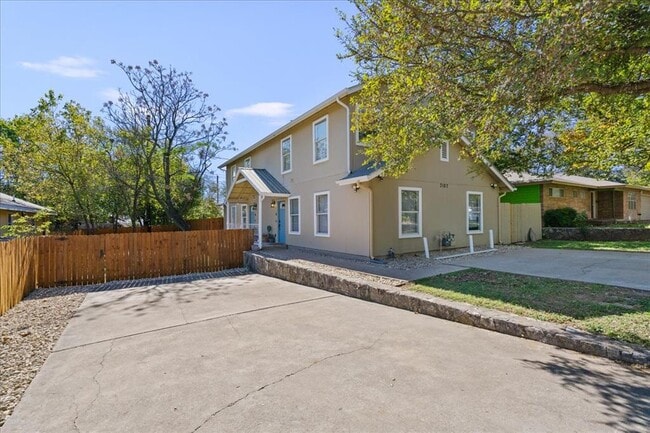 3107 E 13th St in Austin, TX - Building Photo - Building Photo