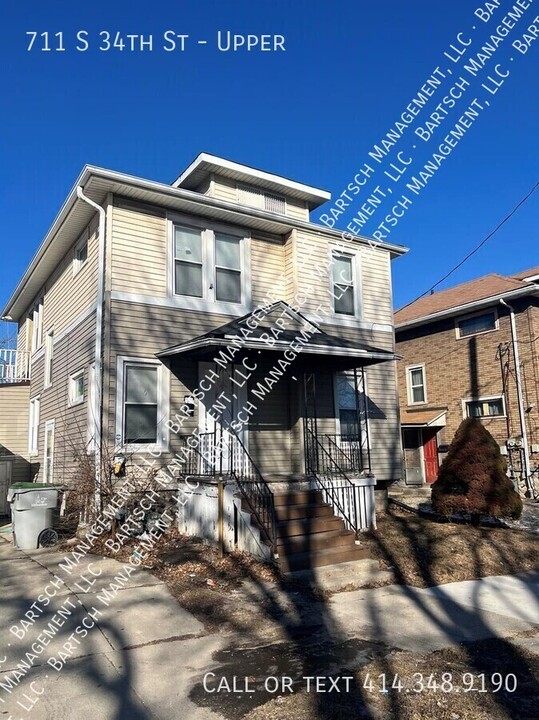 711 S 34th St in Milwaukee, WI - Building Photo