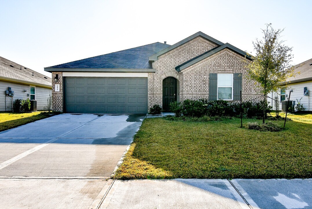 2827 Bur Lndg Ln in Richmond, TX - Building Photo