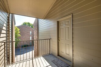 312 Sloan Rd, Unit B in Nashville, TN - Building Photo - Building Photo
