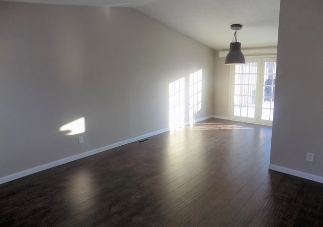 3377 Hunt Club Road North in Westerville, OH - Foto de edificio - Building Photo