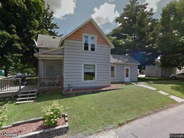 property at 104 NW 2nd St