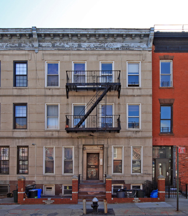 Rogers in Brooklyn, NY - Building Photo