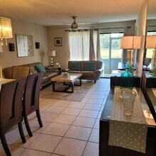 4626 Lucerne Lakes Blvd E in Greenacres, FL - Building Photo - Building Photo