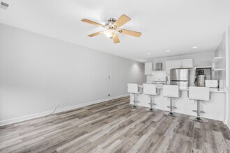 1726 N Kedzie Ave in Chicago, IL - Building Photo - Building Photo