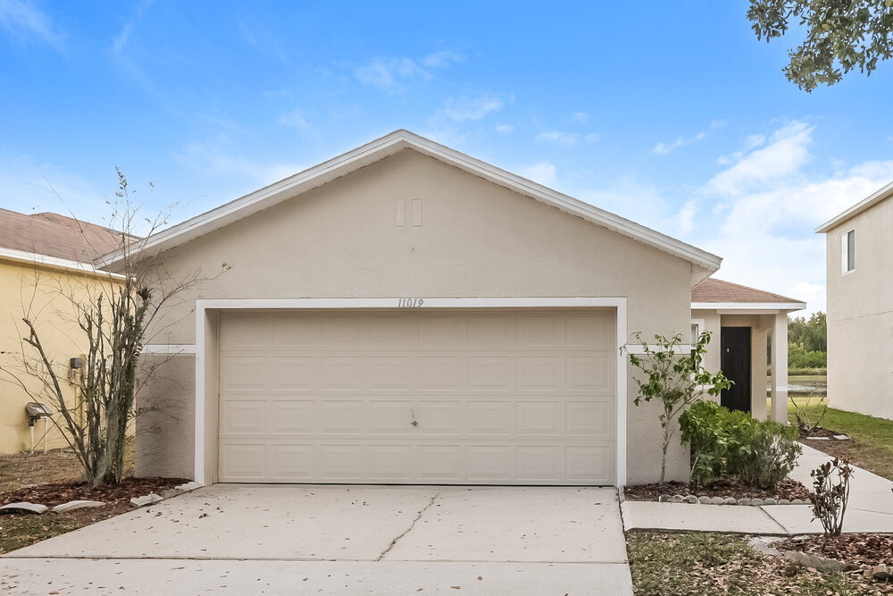 11019 Golden Silence Dr in Riverview, FL - Building Photo