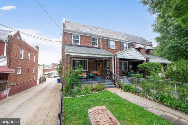 82 Allison St NE in Washington, DC - Building Photo - Building Photo