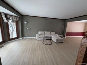 24397 Venice Dr in Novi, MI - Building Photo - Building Photo