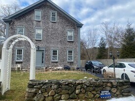 793 Gifford Rd in Westport, MA - Building Photo