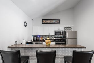 The Landings At Cypress Meadows in Tampa, FL - Foto de edificio - Building Photo