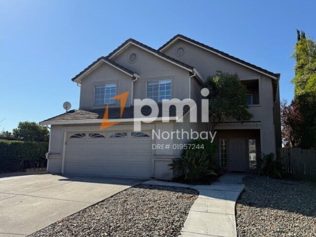 893 Deerfield Pl