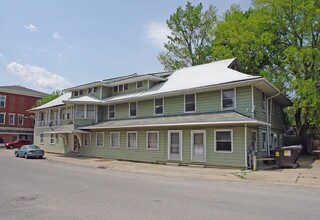 66 S Chillicothe St in South Charleston, OH - Building Photo - Building Photo