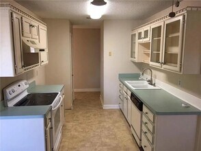 2422 High Hollow Dr in Garland, TX - Building Photo - Building Photo