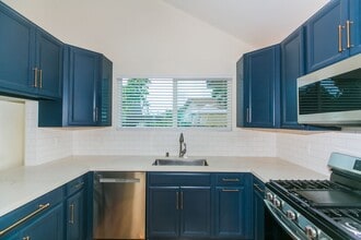 94-1086-1086 Lumihoahu St in Kapolei, HI - Foto de edificio - Building Photo