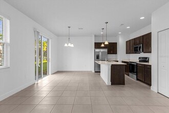 1317 Captiva Cv in Sanford, FL - Building Photo - Building Photo