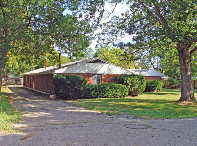 1837 Roslyn Ave in Dayton, OH - Building Photo - Building Photo