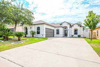 3921 Aidin St in Laredo, TX - Building Photo - Building Photo