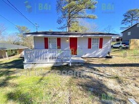 8012 Green St in Douglasville, GA - Building Photo