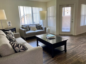 20 Fifty One in Las Vegas, NV - Building Photo - Building Photo