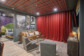 245 Hermitage Ave in Nashville, TN - Building Photo - Building Photo