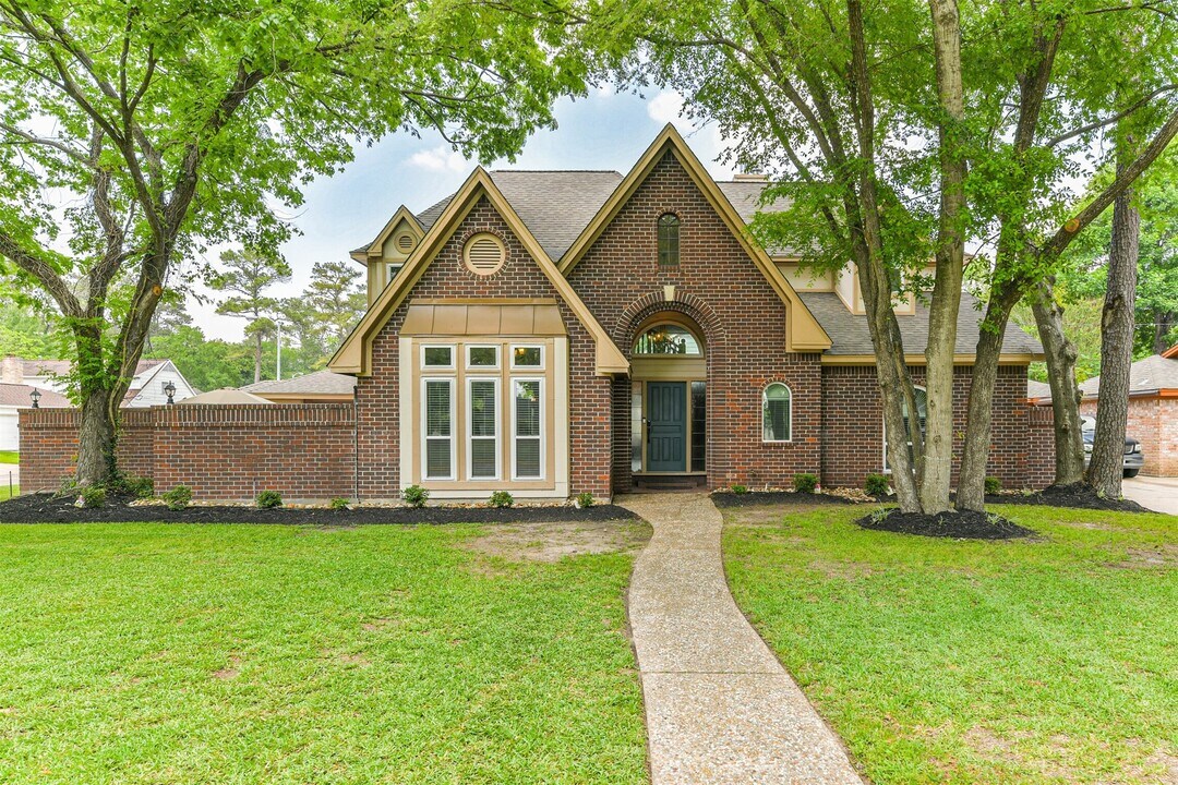 11642 Cypresswood Dr in Houston, TX - Building Photo
