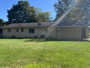 2249 Wendy Way Dr in Belleville, IL - Building Photo - Building Photo