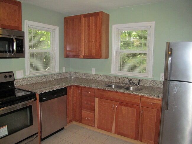 938 Lockland Ave in Winston-Salem, NC - Building Photo - Building Photo