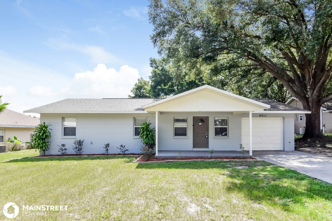 6611 Dorchester Rd in Lakeland, FL - Building Photo