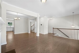 2460 Georgetown Ave in Atlanta, GA - Building Photo - Building Photo