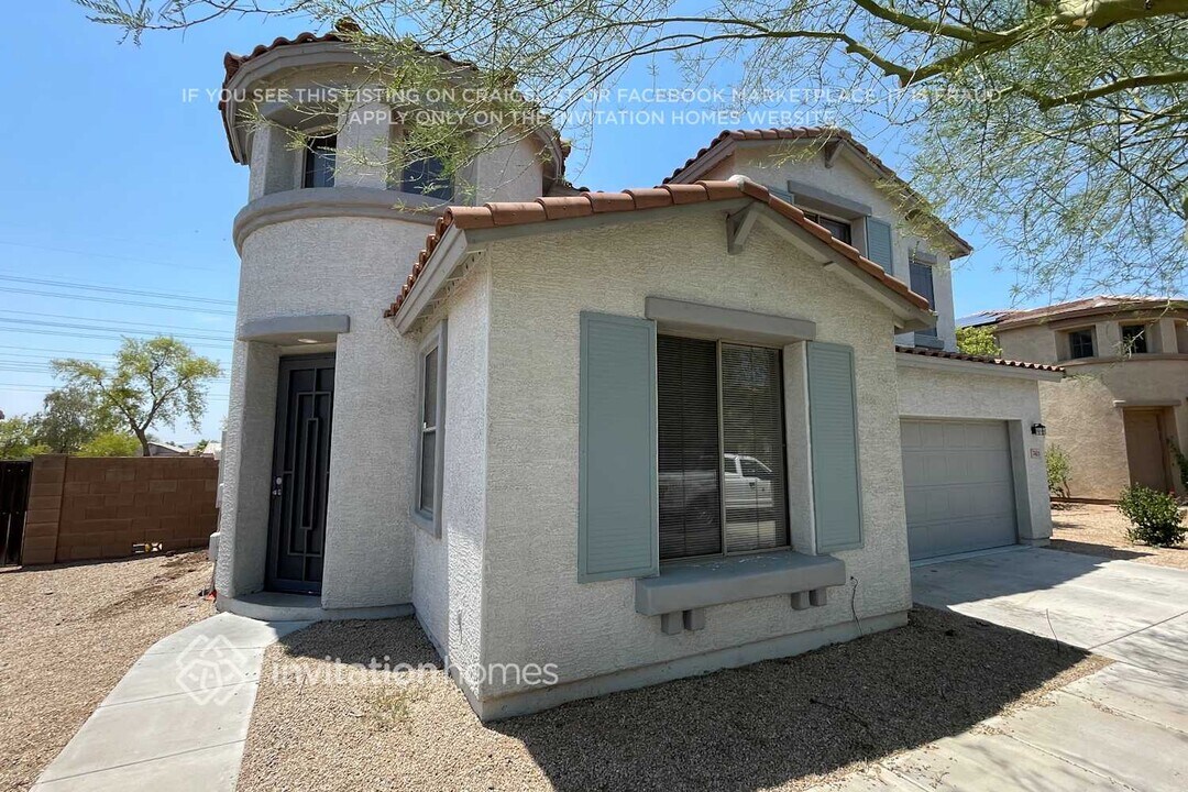 7415 W Forest Grove Ave in Phoenix, AZ - Building Photo