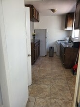 2176 W 26th Pl, Unit 2176 1/2 B 26th pl in Los Angeles, CA - Foto de edificio - Building Photo